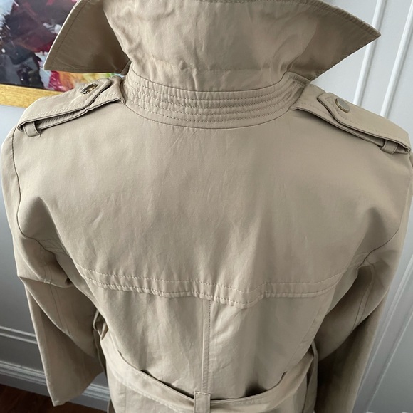 ELLEN TRACY Women's Beige Lining Long Windbreaker - Picture 5 of 9
